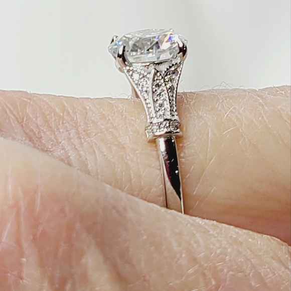Moissanite 3 Carat Solitare Ring - Picture 6 of 13